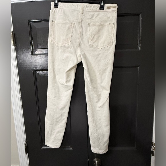 Pilcro Women's Off-White Skinny Jeans - Picture 2 of 5